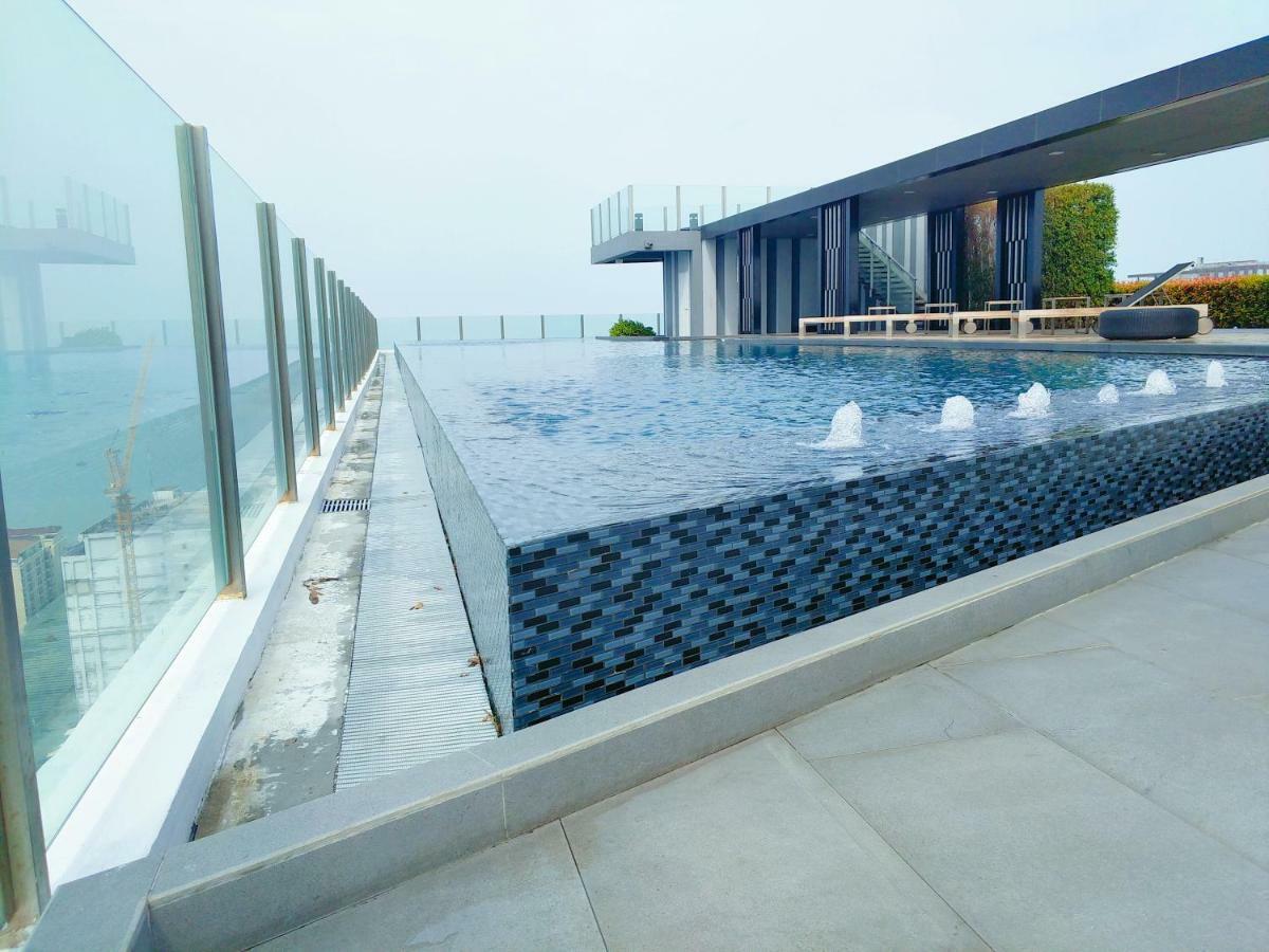 The Base Pattaya 芭提雅基地公寓 Extérieur photo
